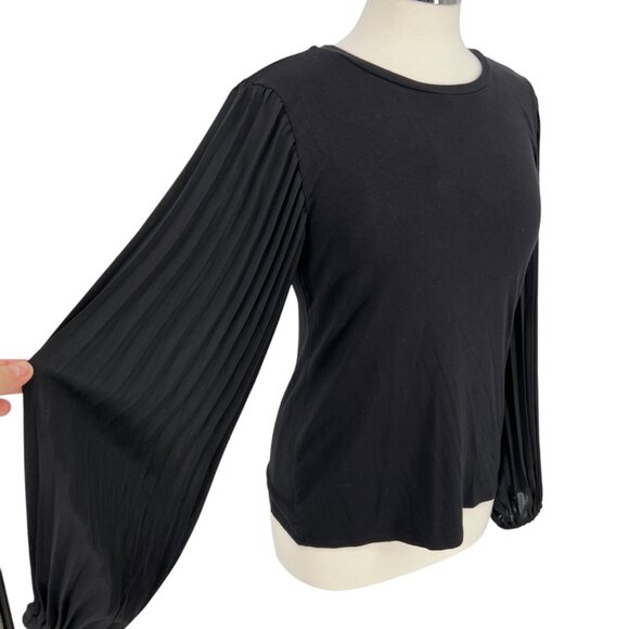 T Tahari Pleated Puff Sleeve Blouse Black Size Small - Picture 3 of 12